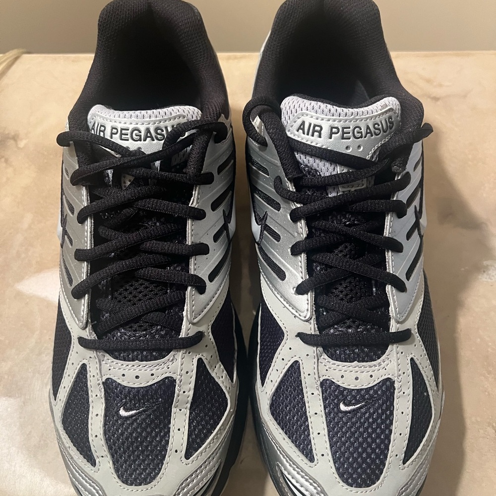 Nike Pegusas - Picture 5 of 6